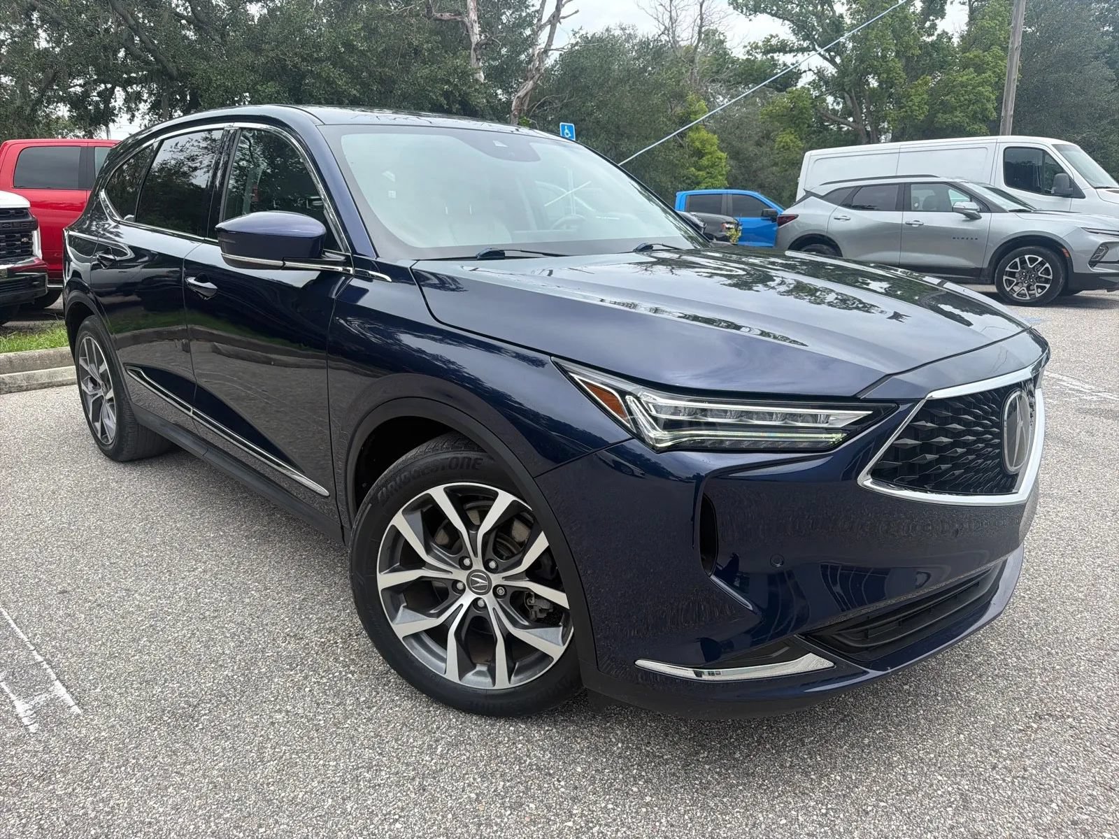 Used 2022 Acura MDX w/ Technology Package FWD image 6