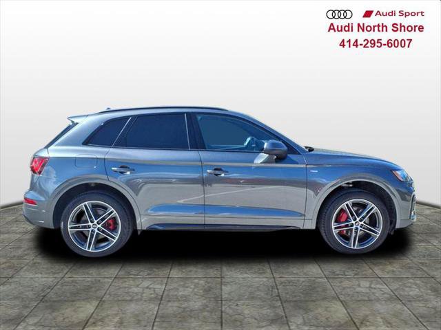 Certified 2025 Audi Q5 e Premium Plus w/ Premium Plus Package AWD/4WD image 3