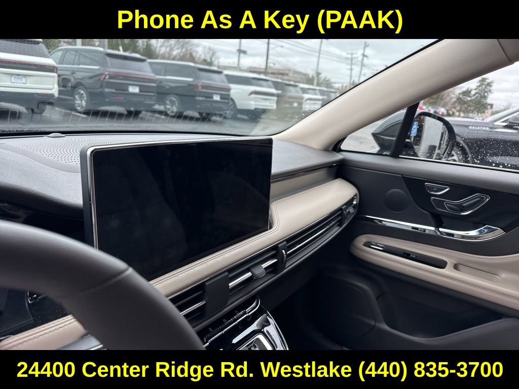 Certified 2024 Lincoln Corsair AWD w/ Equipment Group 101A image 15