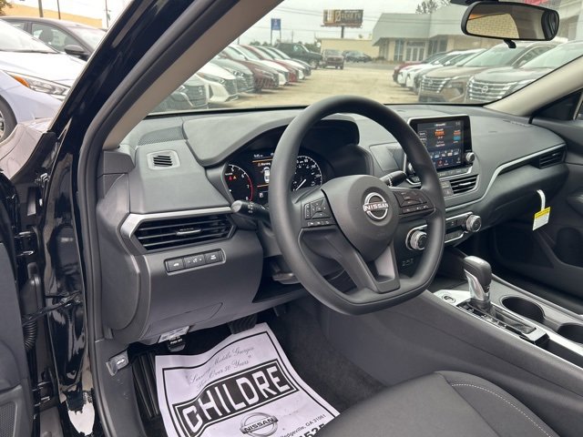 New 2025 Nissan Altima 2.5 S image 10