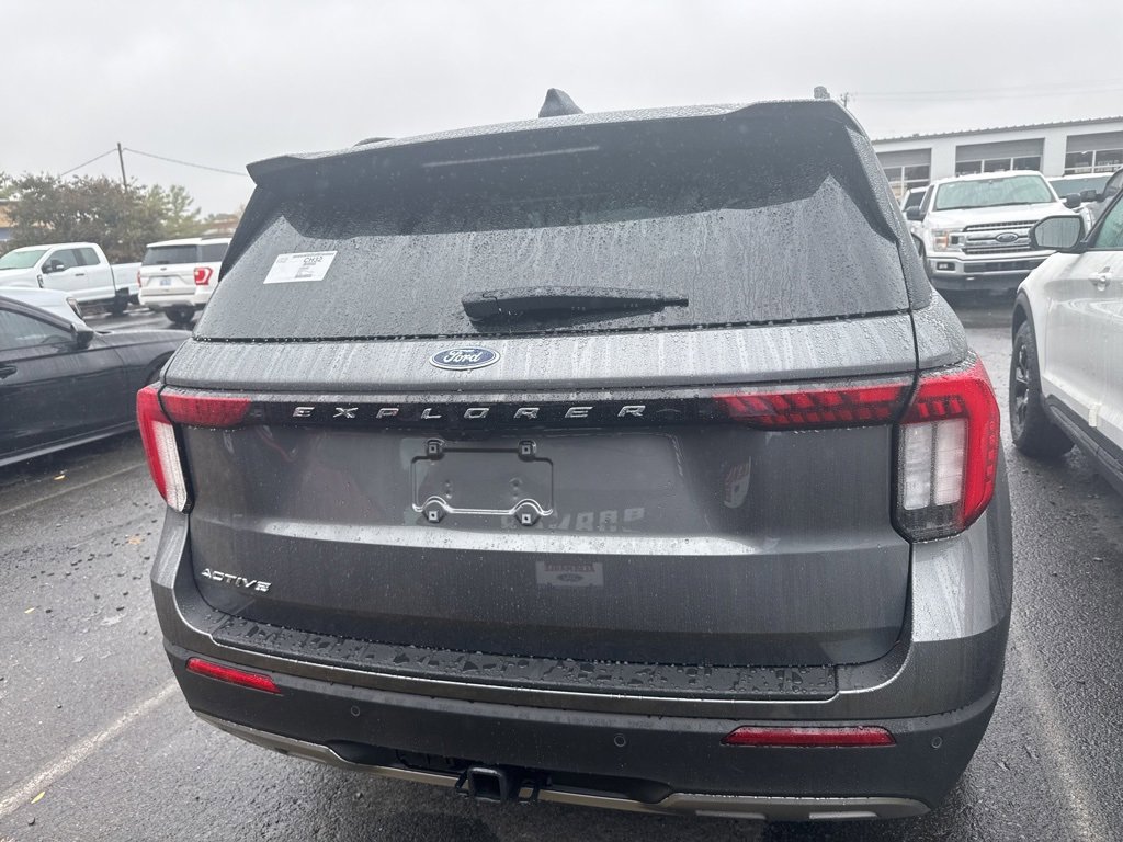 New 2026 Ford Explorer Active w/ Active Comfort Package image 5