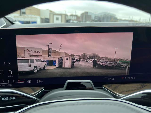 Used 2026 Cadillac Escalade ESV Platinum Sport w/ LPO, ONYX Package image 30