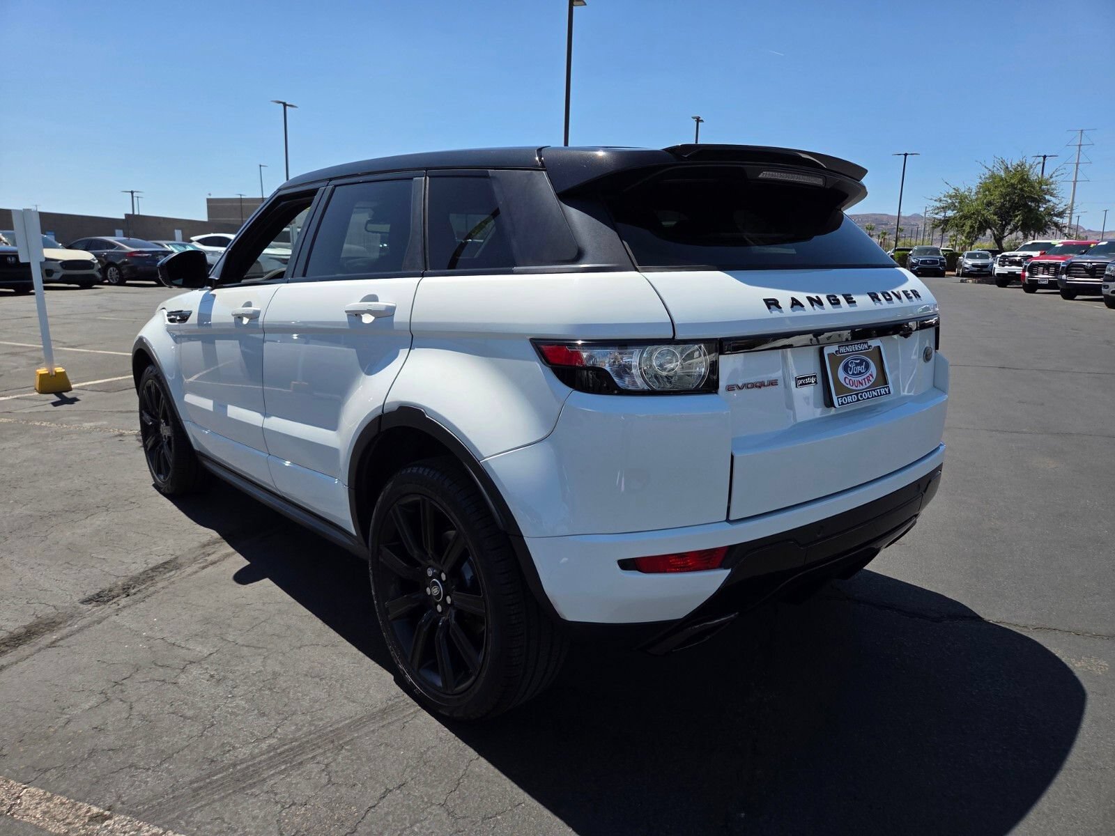 Used 2014 Land Rover Range Rover Evoque Dynamic AWD/4WD image 4