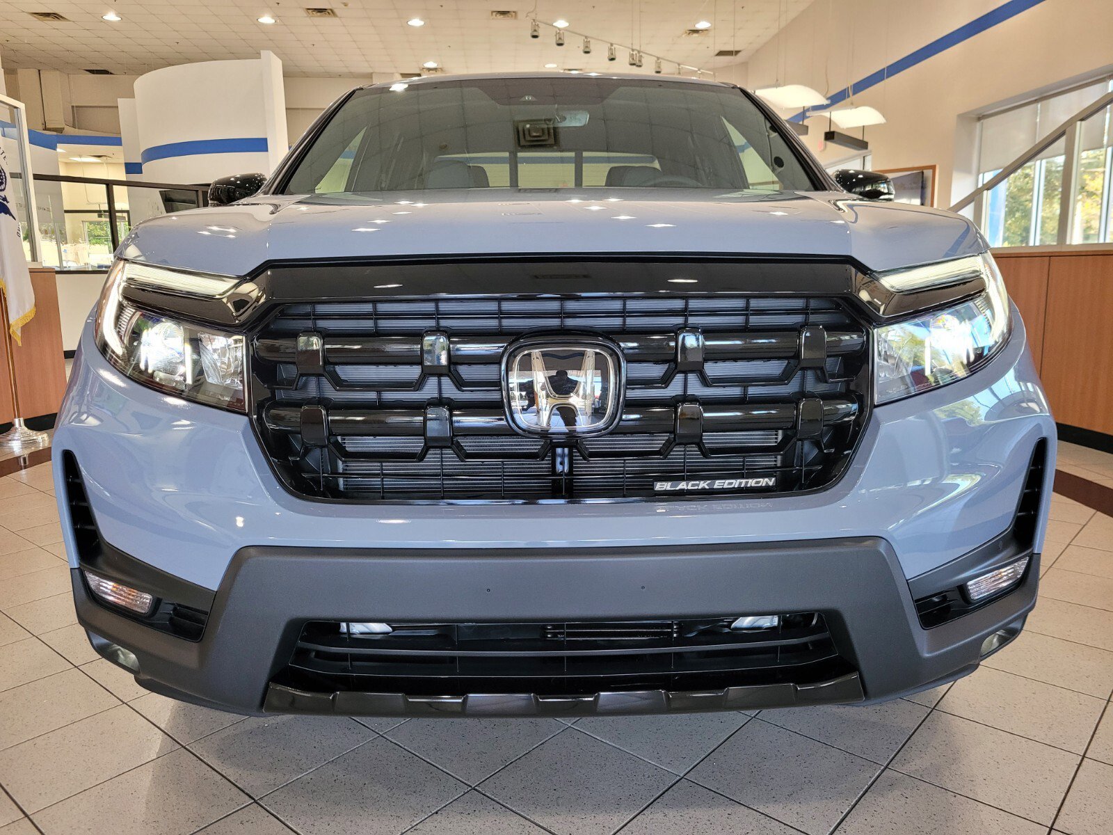 New 2026 Honda Ridgeline Black Edition image 2