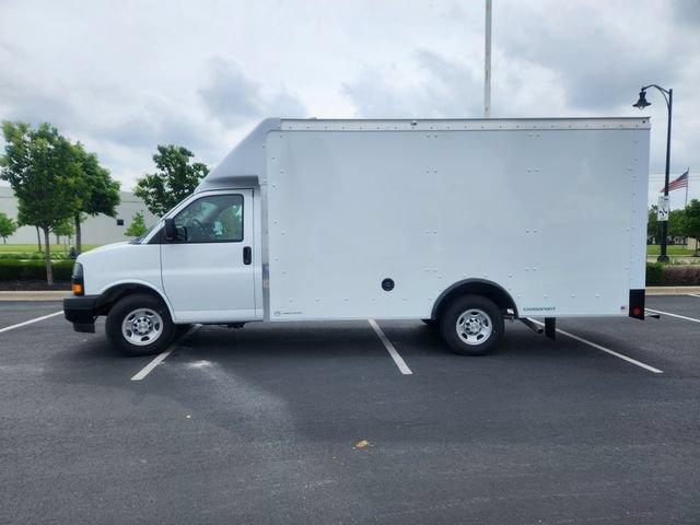 New 2024 Chevrolet Express 3500 w/ Power Convenience Package RWD image 4