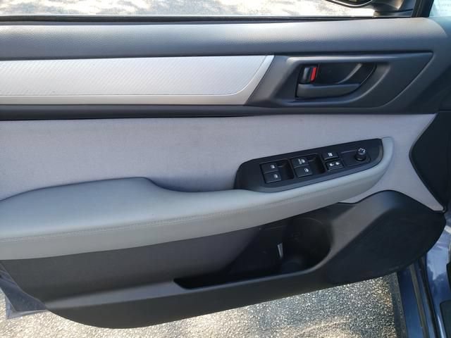 Used 2018 Subaru Legacy 2.5i AWD/4WD image 10
