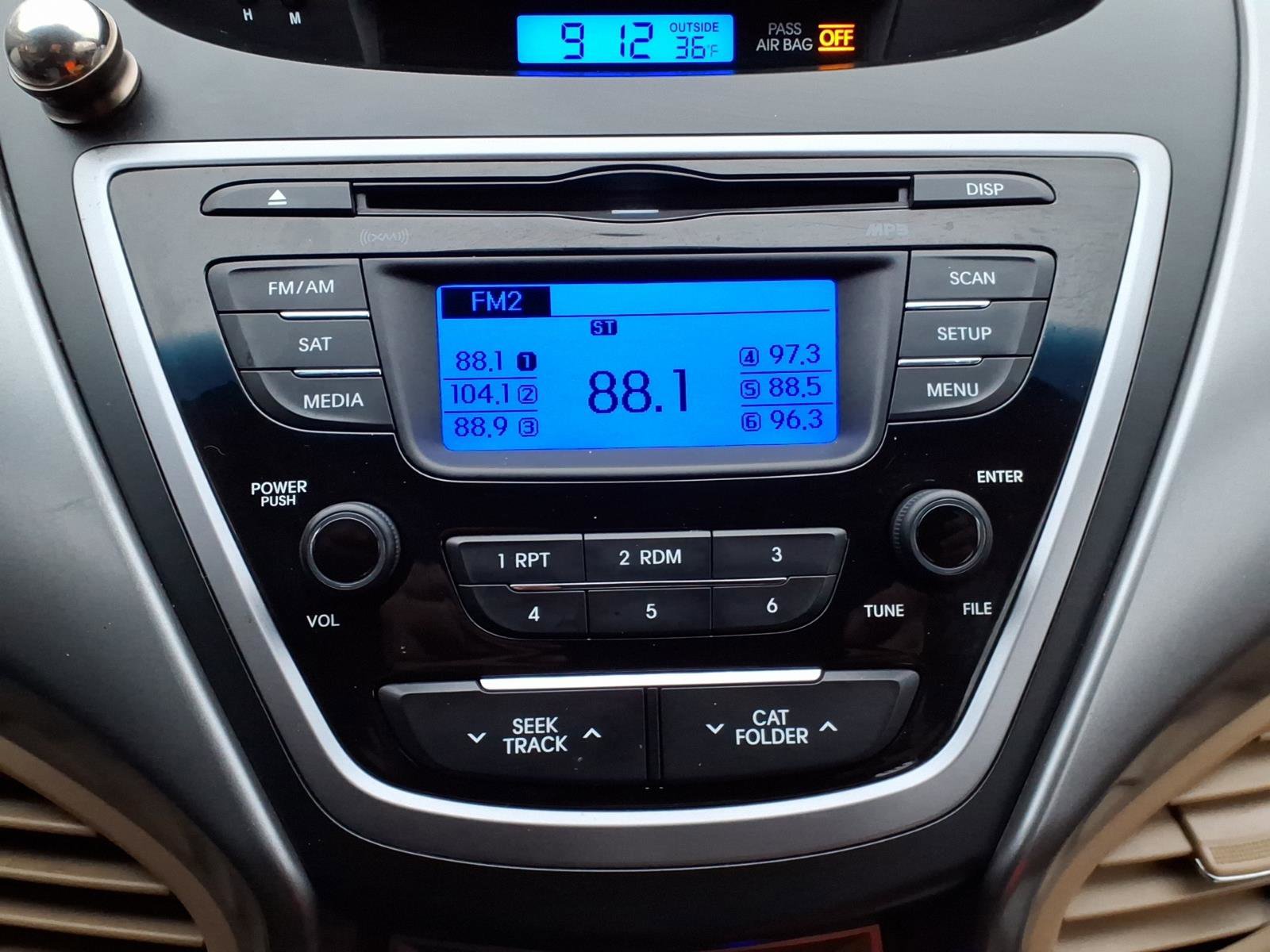 Used 2013 Hyundai Elantra GLS image 11