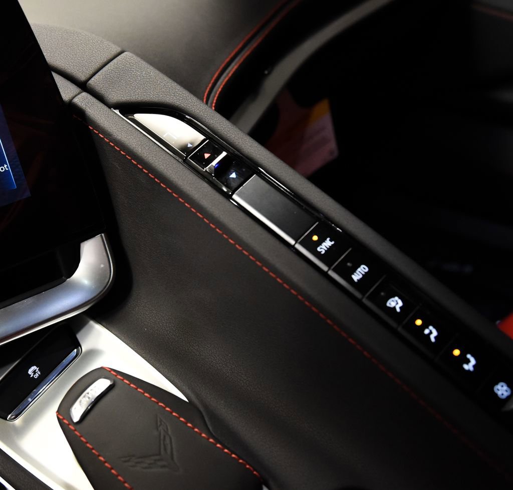 Used 2025 Chevrolet Corvette Stingray Coupe w/ Battery Protection Package RWD image 30