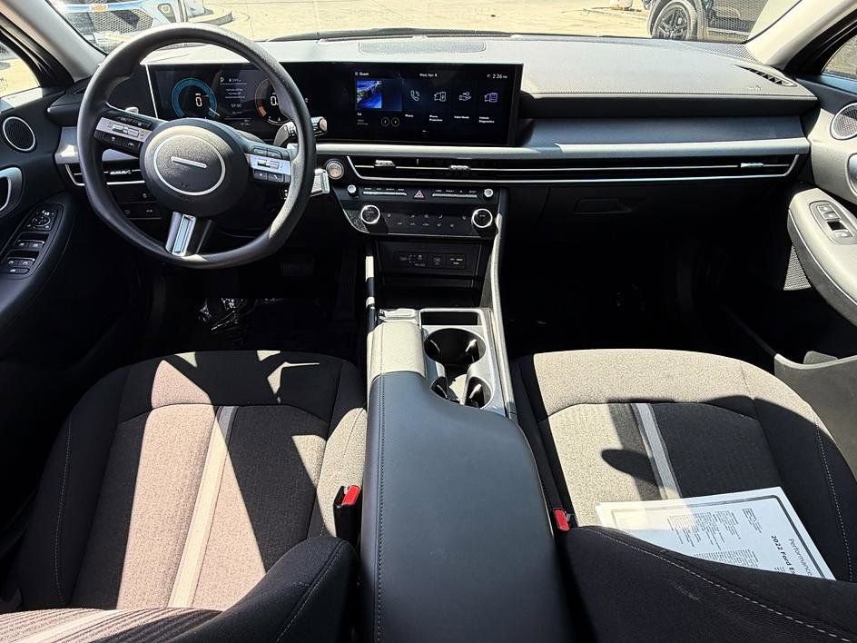 Used 2025 Hyundai Sonata SEL FWD image 31
