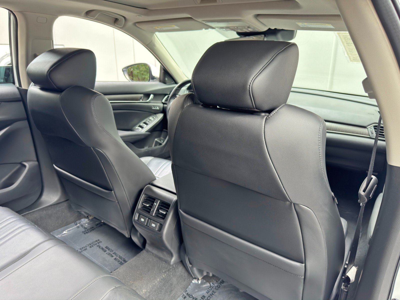 Used 2022 Honda Accord Touring image 36