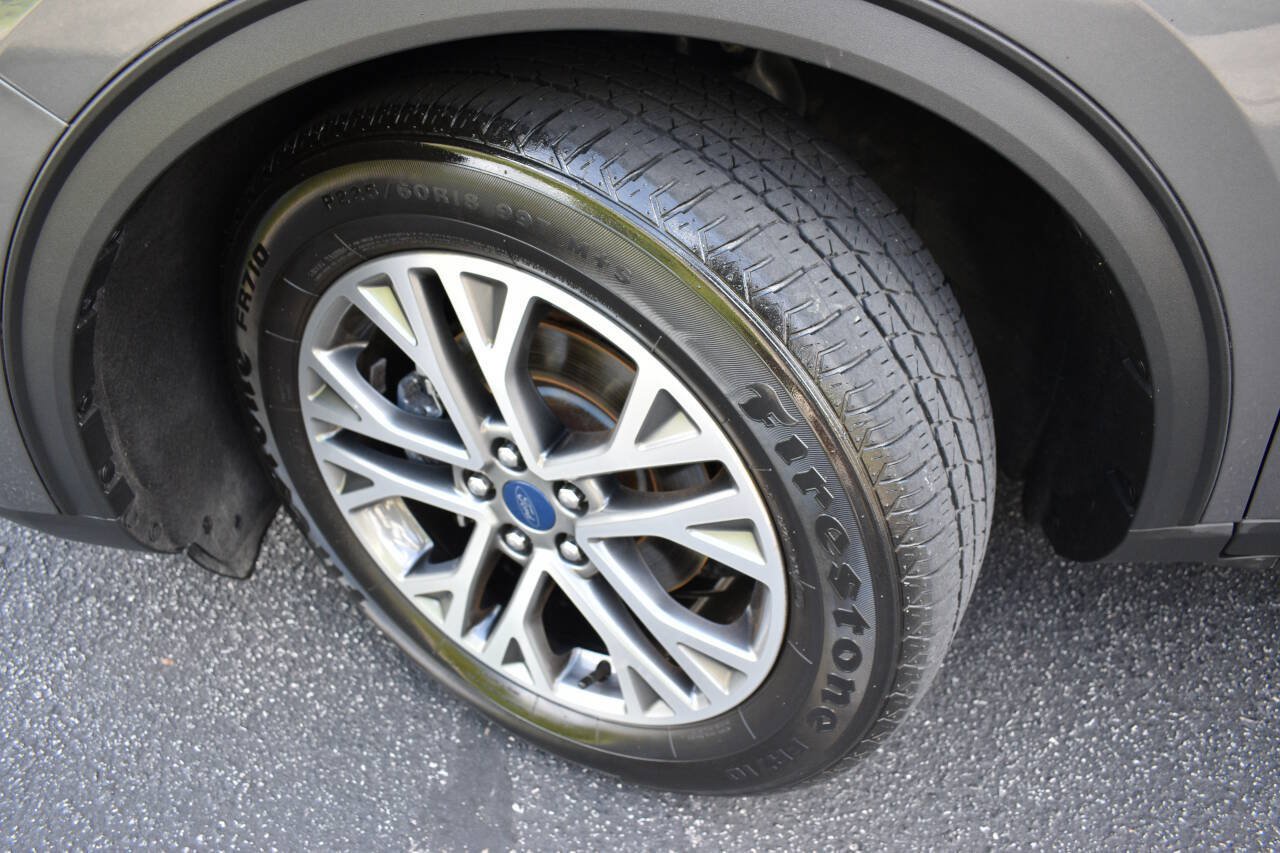 Used 2021 Ford Escape SEL AWD/4WD image 46