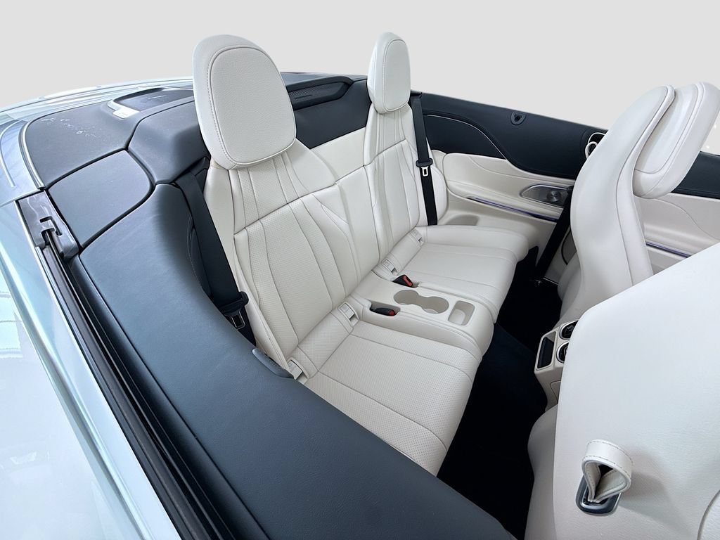 Used 2024 Mercedes-Benz CLE 300 4MATIC Cabriolet image 30