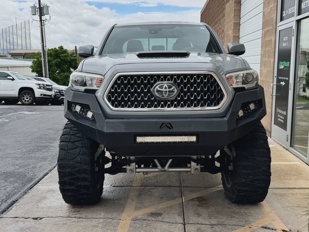 Used 2019 Toyota Tacoma TRD Sport AWD/4WD image 8