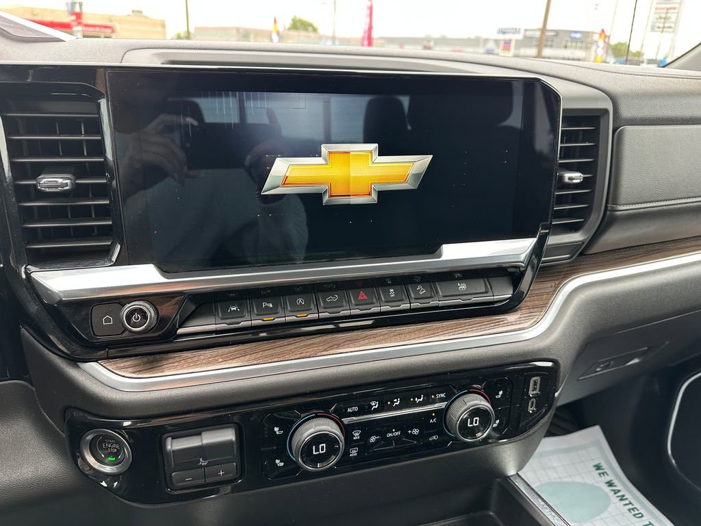 Certified 2023 Chevrolet Silverado 1500 RST w/ Convenience Package II AWD/4WD image 35