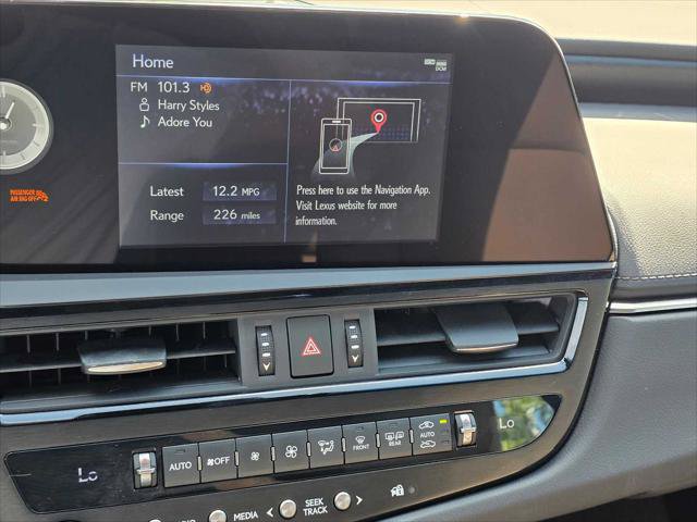 Used 2022 Lexus ES 250 w/ Premium Package AWD/4WD image 27