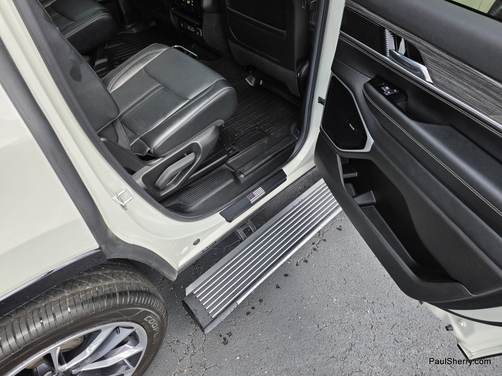 Used 2022 Jeep Wagoneer Series III w/ Premium Group I AWD/4WD image 53