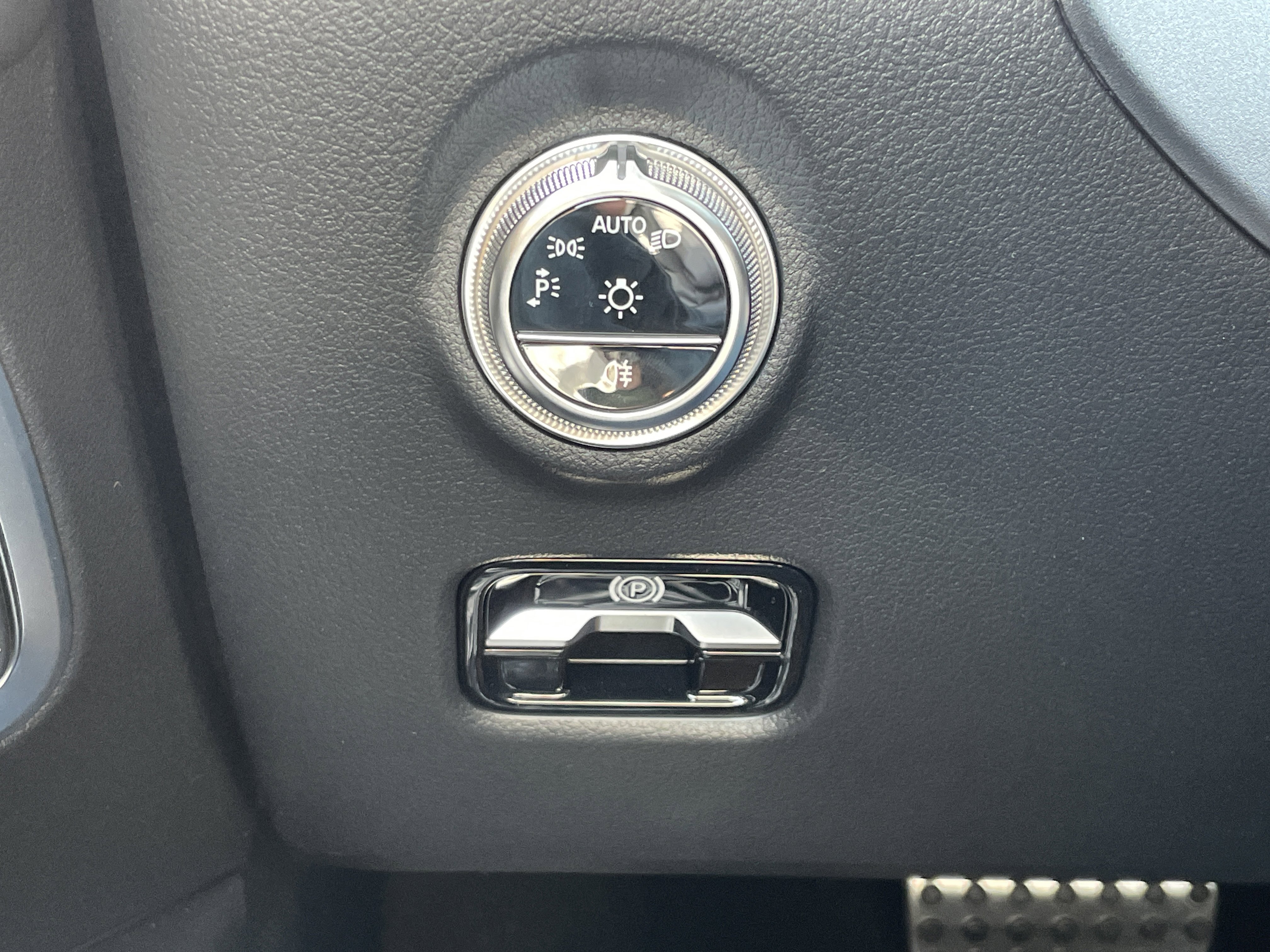 New 2026 Mercedes-Benz CLE 53 AMG 4MATIC Coupe image 21