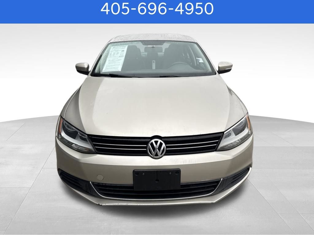 Used 2014 Volkswagen Jetta SE image 2