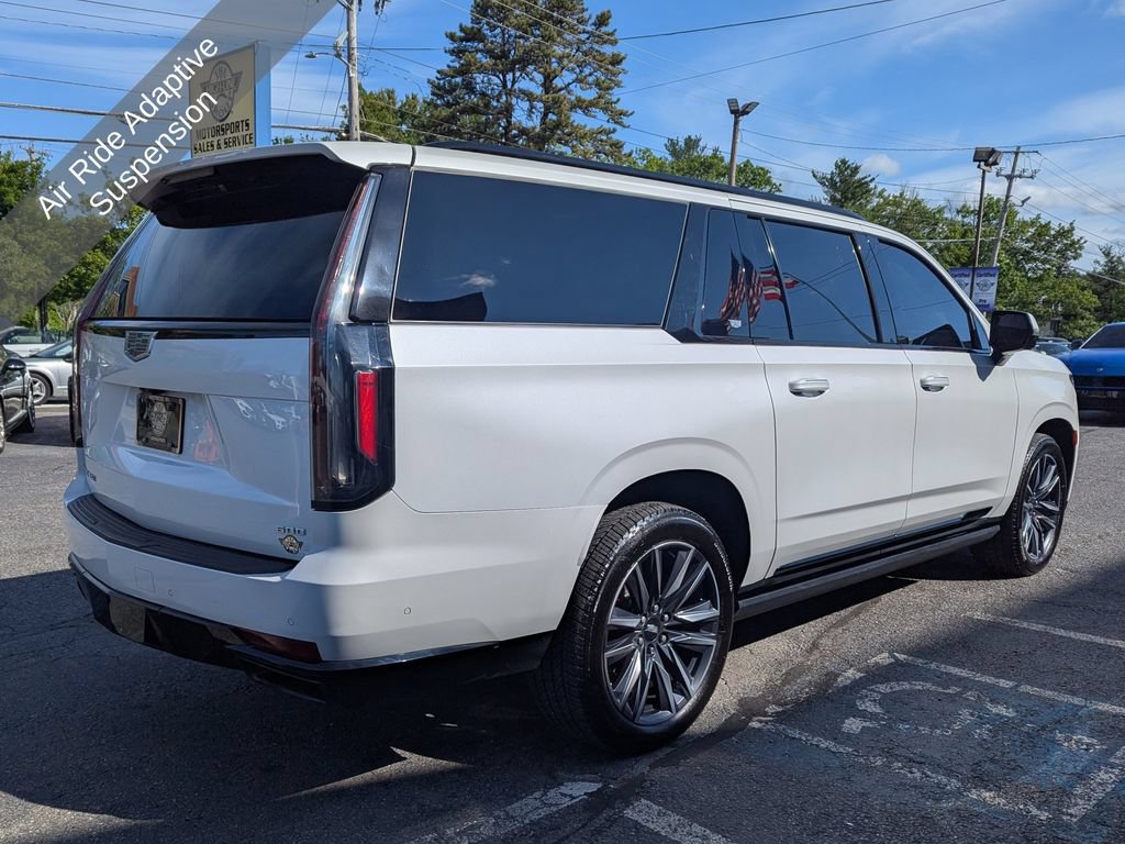 Used 2022 Cadillac Escalade ESV Sport Platinum AWD/4WD image 9