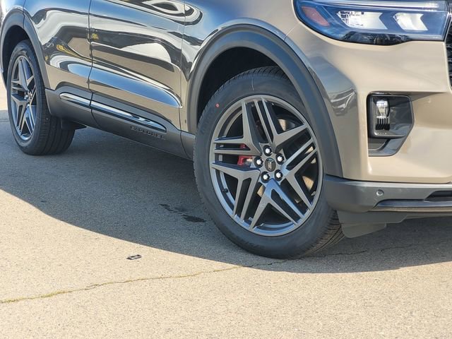 New 2026 Ford Explorer ST w/ Sun And Sound Package image 2