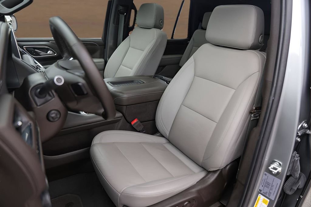 Used 2023 Chevrolet Tahoe Z71 w/ Luxury Package image 7