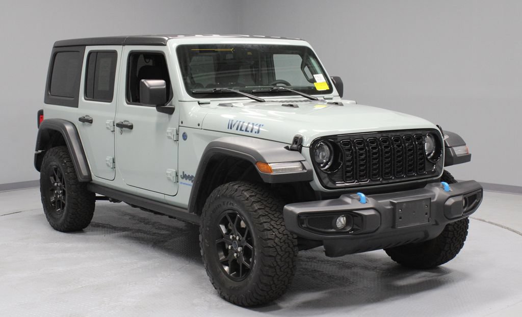 Used 2024 Jeep Wrangler Unlimited AWD/4WD image 1