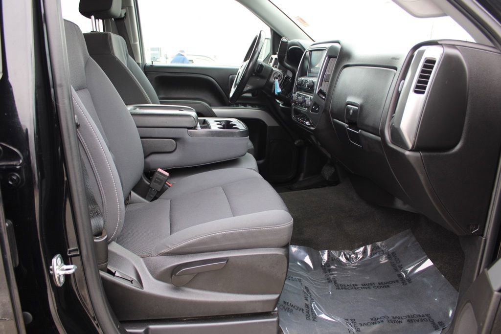 Used 2018 Chevrolet Silverado 1500 LT w/ All Star Edition image 18