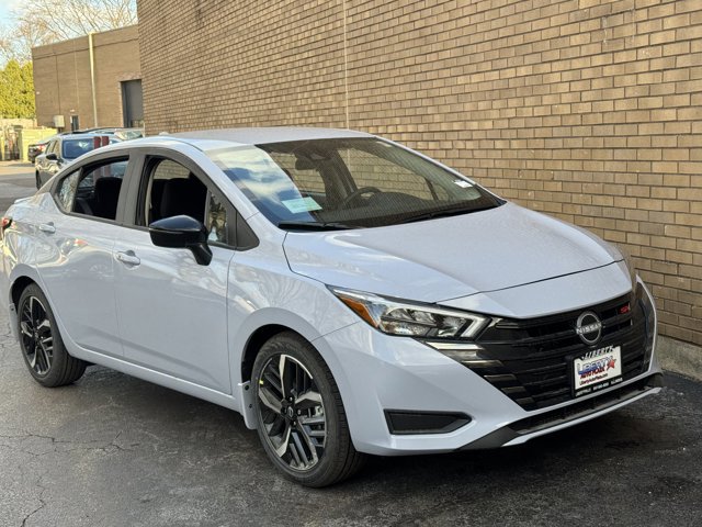 New 2025 Nissan Versa SR w/ Trunk Package image 2