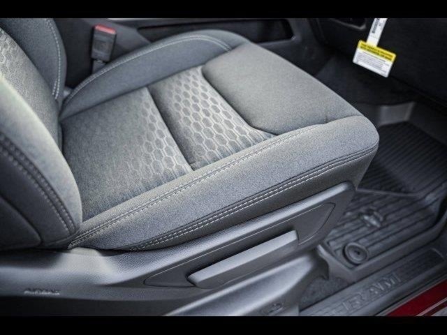New 2025 RAM 1500 Big Horn AWD/4WD image 39