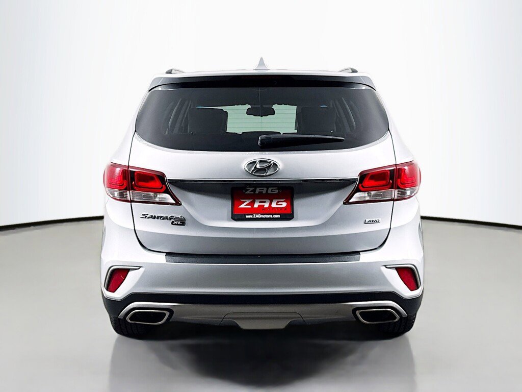 Used 2019 Hyundai Santa Fe XL SE image 4