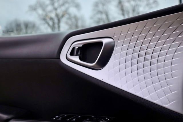 Used 2022 Kia Soul LX image 22