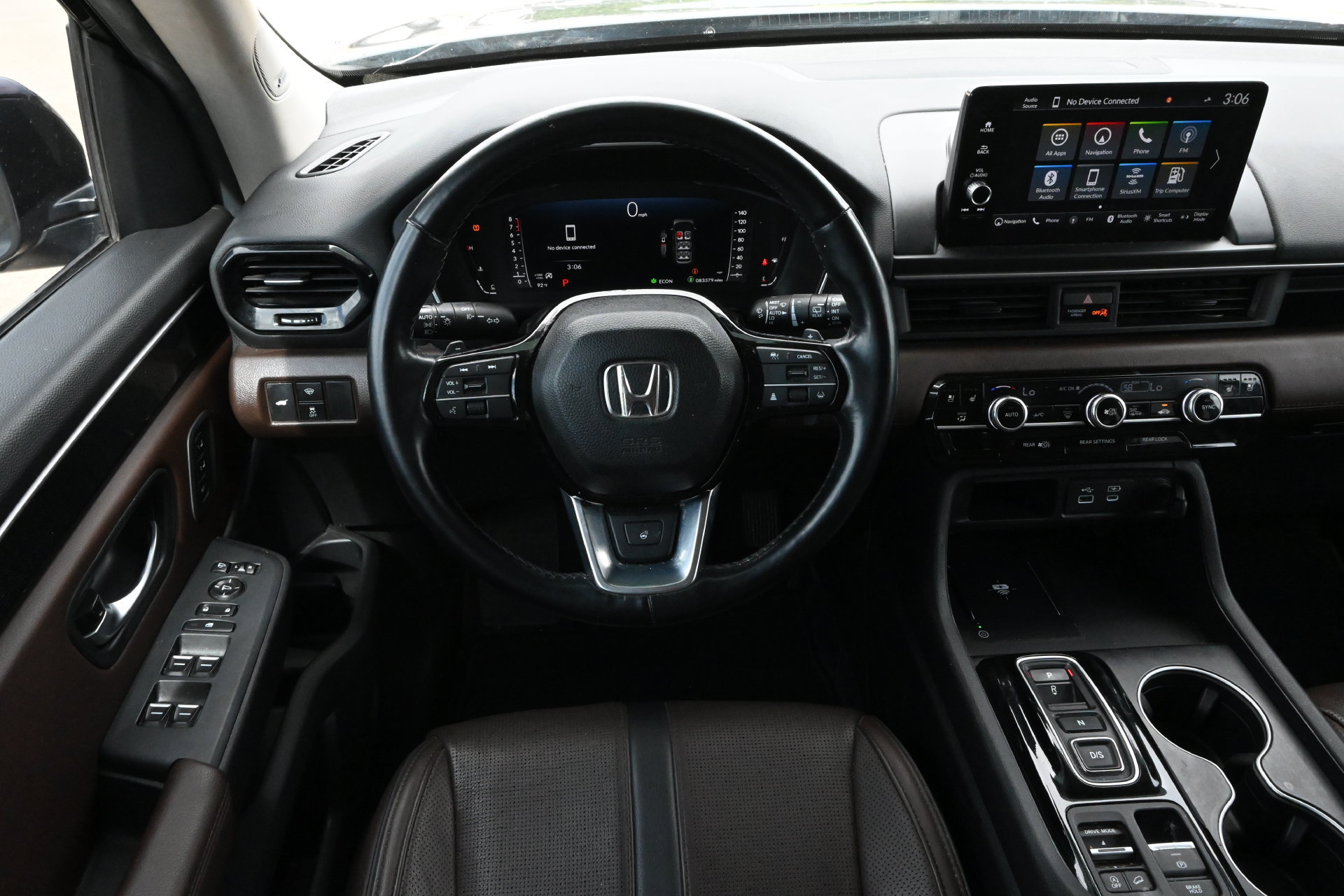 Used 2024 Honda Pilot Elite image 8