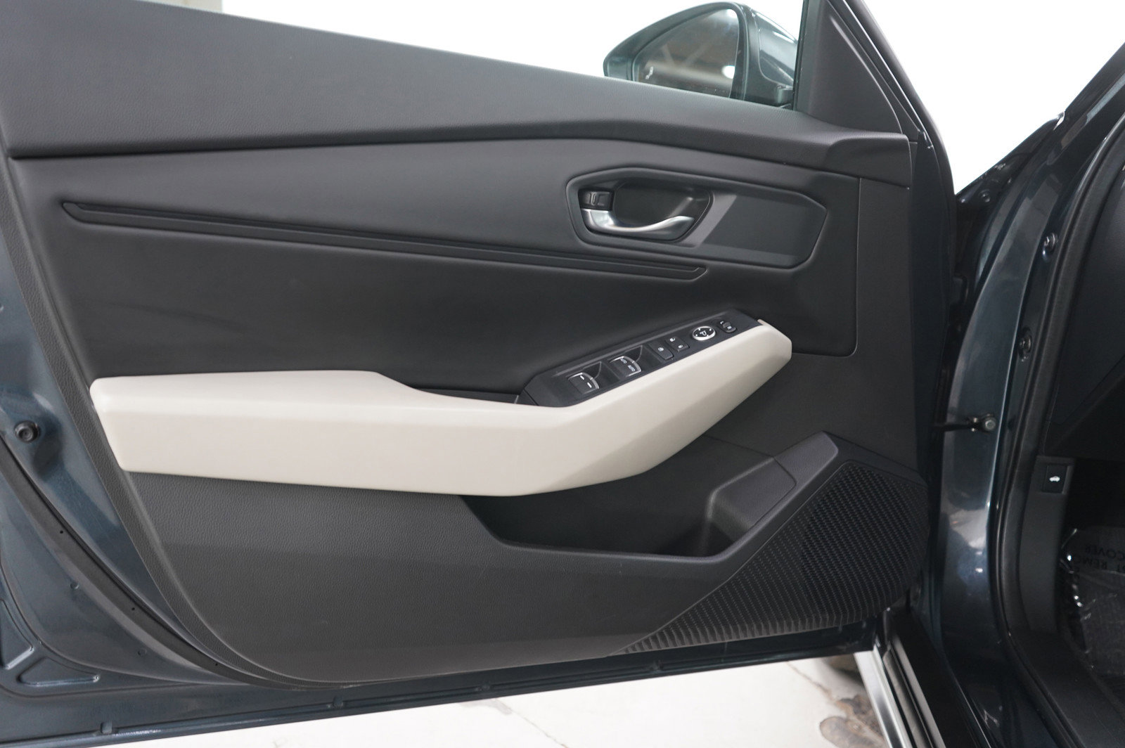 Used 2024 Honda Accord EX image 17