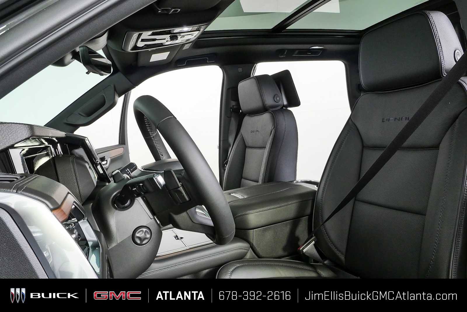 New 2026 GMC Yukon Denali w/ Denali Reserve Package AWD/4WD image 5