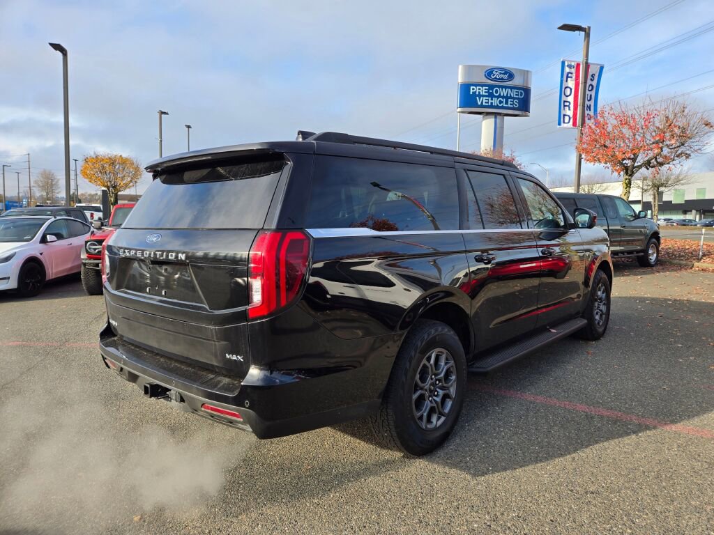 Used 2025 Ford Expedition Max Active image 5