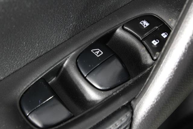 Certified 2020 Nissan Rogue Sport SV image 20