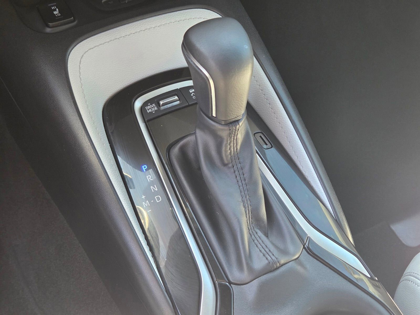 Used 2024 Toyota Corolla XSE image 18