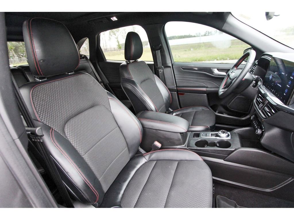 Used 2023 Ford Escape ST-Line w/ Tech Pack #1 image 29