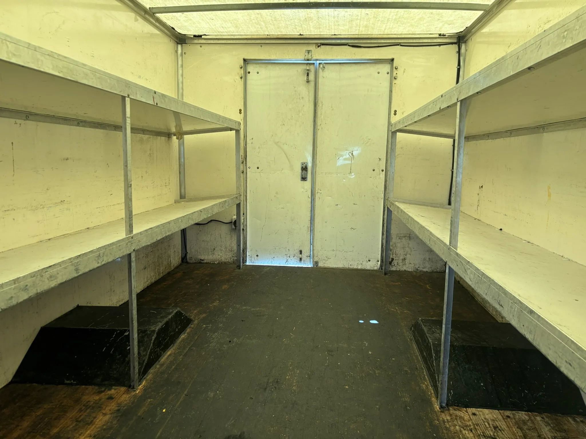 Used 2016 Chevrolet Express 3500 RWD image 14