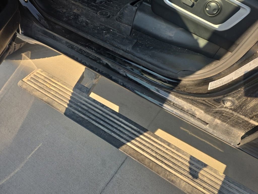 Used 2023 RAM 1500 Laramie AWD/4WD image 11