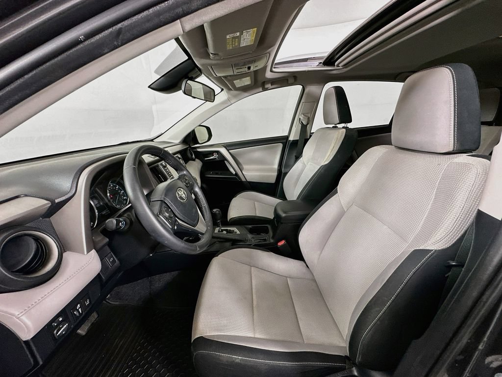 Used 2017 Toyota RAV4 XLE w/ Convenience Package AWD/4WD image 20