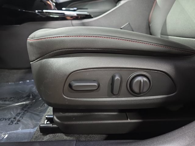 New 2026 Chevrolet Trax RS w/ Driver Confidence Package FWD image 28