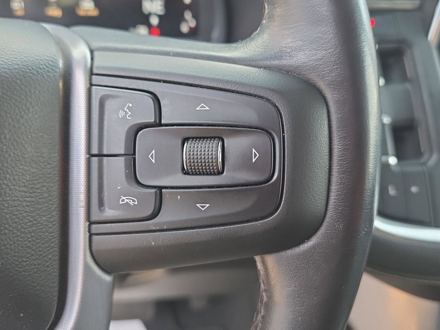 Used 2022 GMC Yukon SLT w/ SLT Premium Package image 21