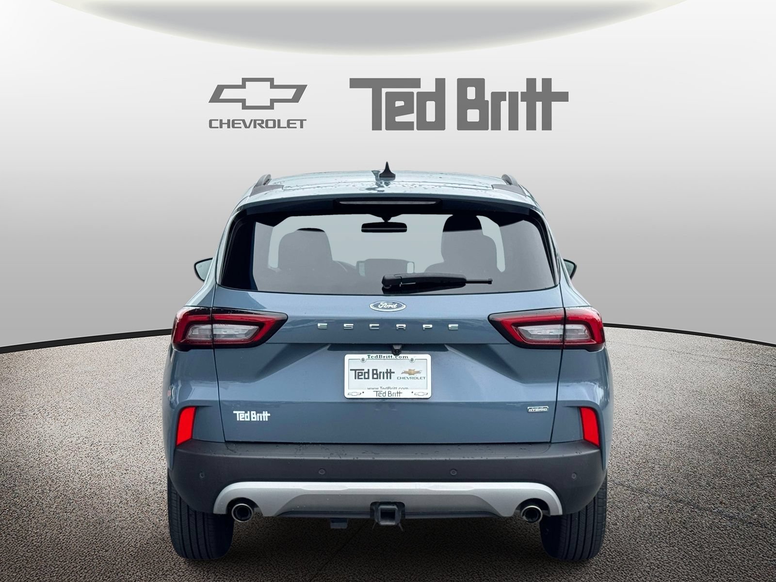 Used 2025 Ford Escape SE w/ Class II Trailer Tow Package FWD image 5