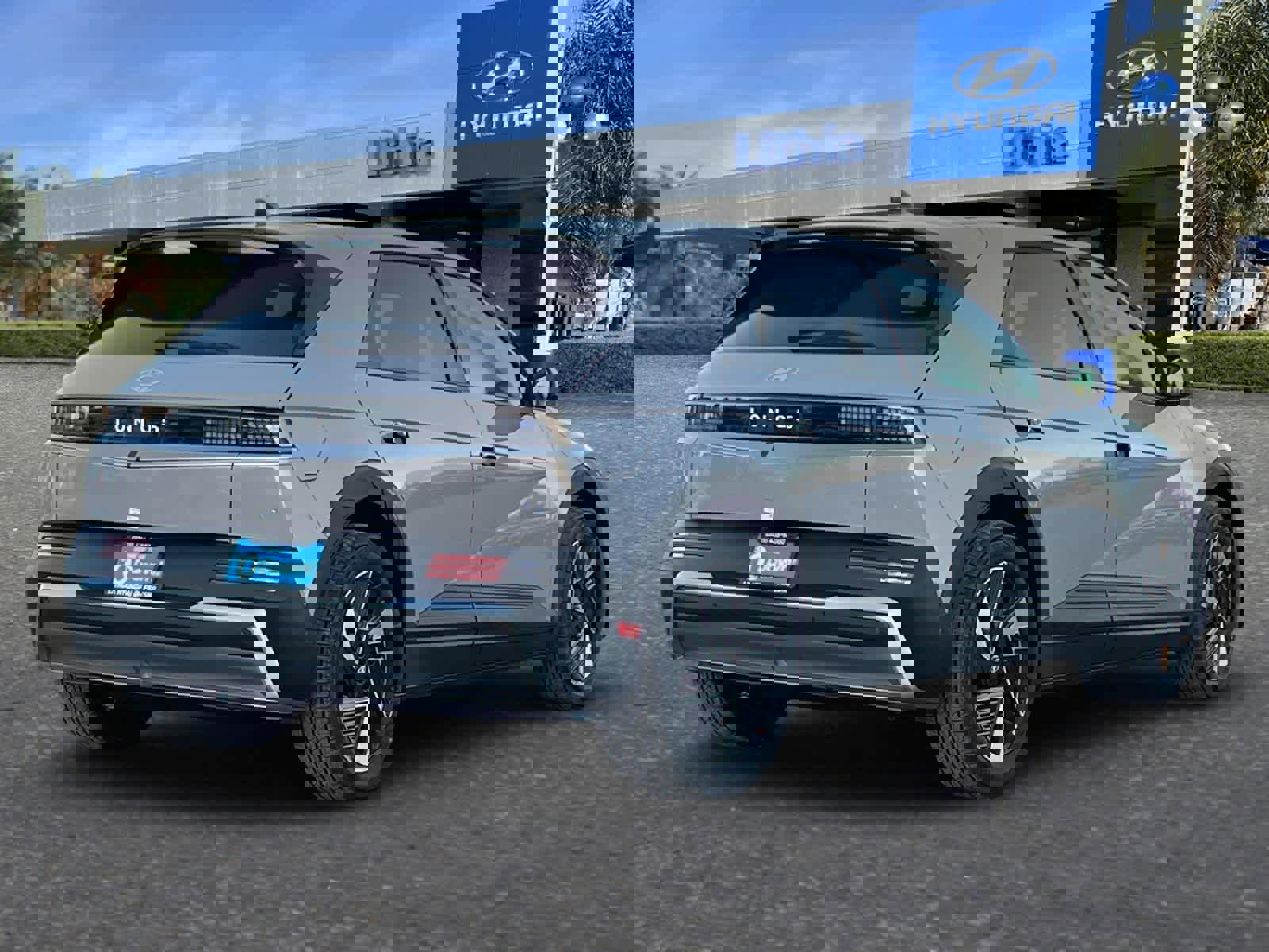 New 2026 Hyundai Ioniq 5 SE video 2