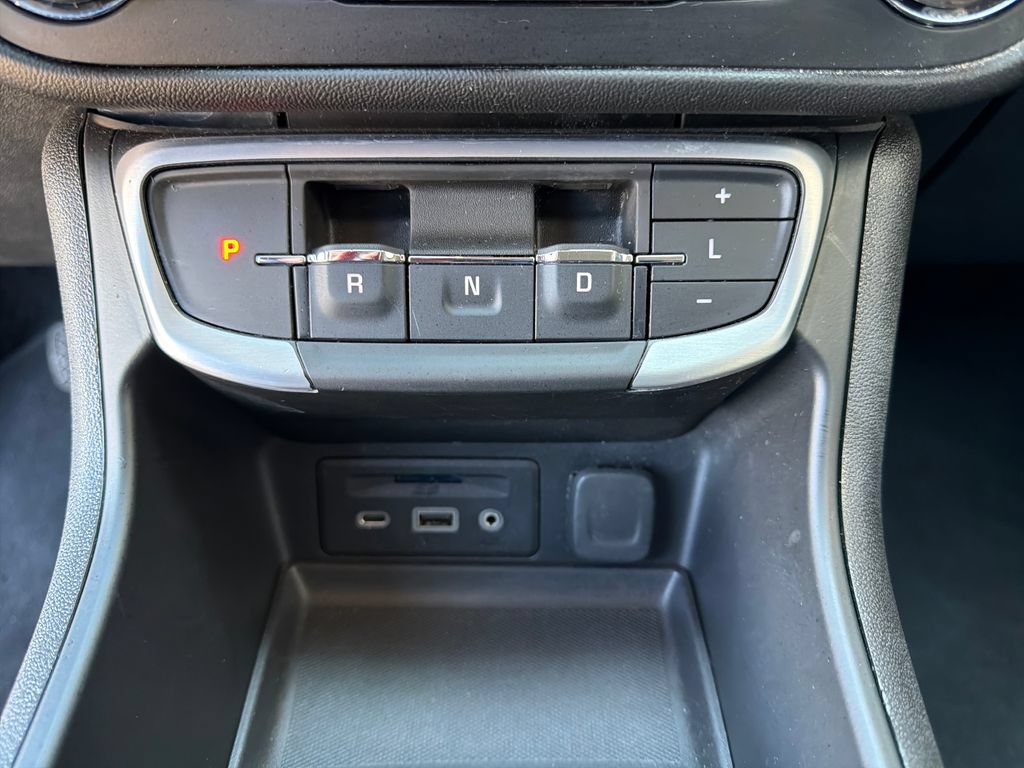 Used 2024 GMC Terrain SLT AWD/4WD image 22