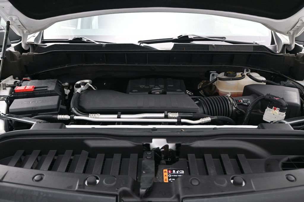 Used 2024 Chevrolet Silverado 1500 Custom RWD image 5