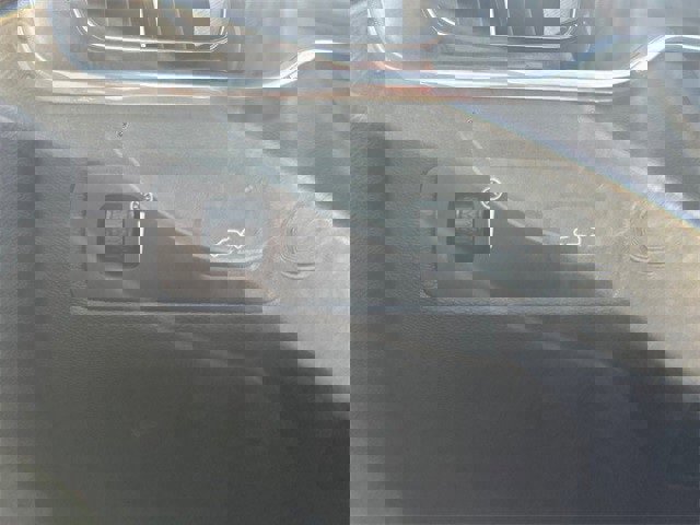 Used 2022 Volvo XC60 B5 Momentum image 22