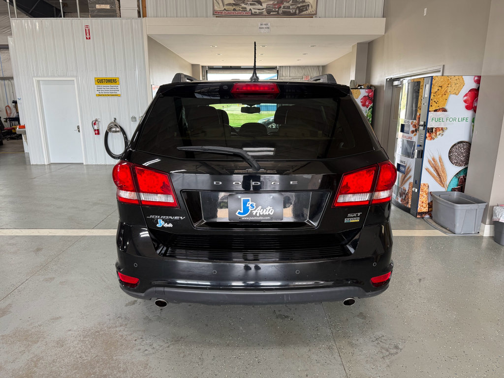 Used 2015 Dodge Journey SXT w/ Flexible Seating Group FWD image 7