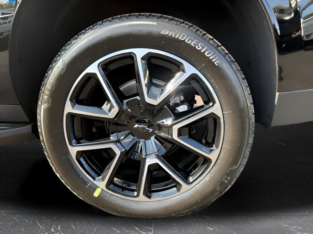 Used 2026 Chevrolet Suburban RST w/ Comfort Package image 35